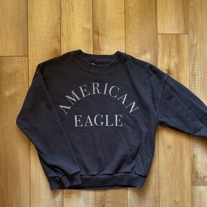 American Eagle Sweatshirt size S